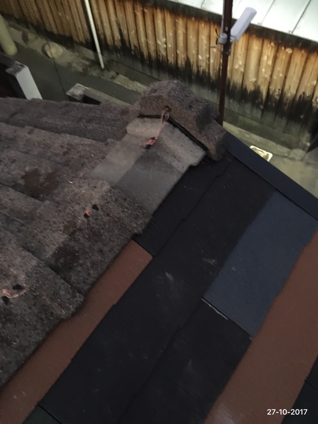 屋根工事(セメント瓦→カラーベストへ屋根葺き替え(カラーベスト混ぜ葺き))